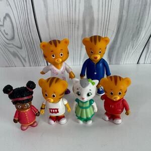 Daniel Tigers Neighborhood Lot of 6 Figures Toys Fred Rogers Company